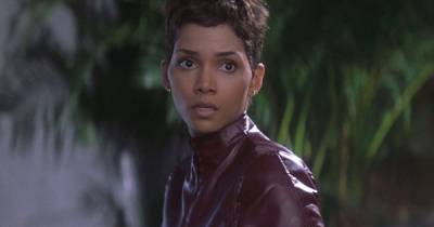 Halle Berry says planned James Bond spin-off 'Jinx' was 'ahead of its time' - www.msn.com - Hollywood