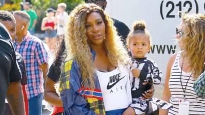 Serena Williams’ Daughter Olympia, 3, Takes After Mommy Practices Her Tennis Backhand — Pic - hollywoodlife.com - USA