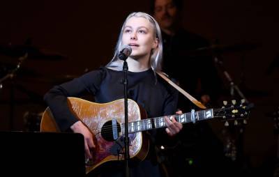 Watch Phoebe Bridgers perform in a fake Oval Office for Tiny Desk Concert - www.nme.com