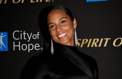 Alicia Keys Teams With NFL For $1 Billion Fund Supporting Black-Owned Businesses - etcanada.com