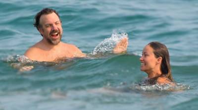 Olivia Wilde & Jason Sudeikis Have a Fun Day at the Beach in Malibu! - www.justjared.com - Malibu