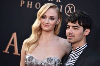 Sophie Turner And Joe Jonas Have A Cute Date Night At Home - etcanada.com