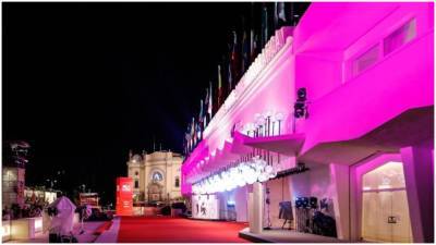 Chloé Zhao’s ‘Nomadland’ Takes Golden Lion at Venice Film Festival - variety.com - France - China