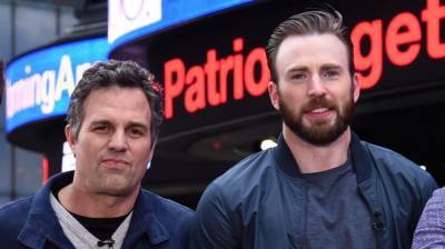 Mark Ruffalo Reacts to Chris Evans Accidentally Leaking NSFW Pic! - www.justjared.com