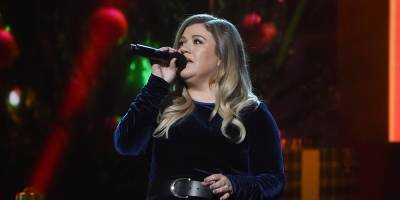 Kelly Clarkson Says Her Life's Been 'a Little Bit of a Dumpster' Amid Divorce - www.justjared.com
