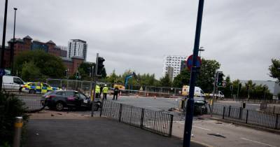 Taxi driver, 46, dies two days after horror crash near Salford Quays - www.manchestereveningnews.co.uk