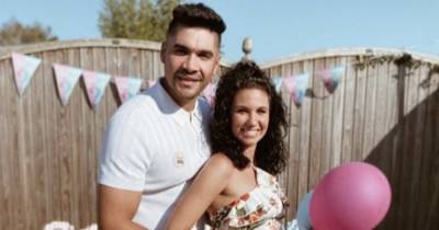 Louis Smith reveals he's expecting a baby girl with partner Charlie Bruce in adorable gender reveal clip - www.ok.co.uk