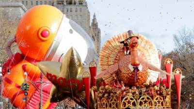 Macy's Thanksgiving Day Parade Will Go On, But in 'Reimagined' Form - www.etonline.com