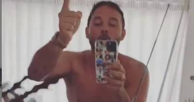 Ryan Thomas celebrates his son having a good night's sleep with a topless dance - www.manchestereveningnews.co.uk
