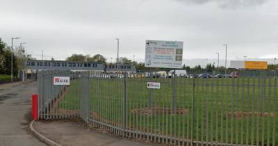 Parents claim 'up to 60' pupils at Motherwell school forced to isolate after teacher catches virus - www.dailyrecord.co.uk