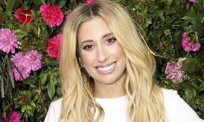 Stacey Solomon visits incredible pub with swimming pool - hellomagazine.com