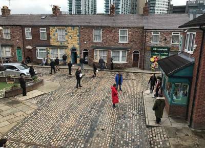 Corrie filming disrupted after cast member tests positive for COVID-19 - evoke.ie