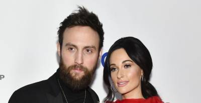 There's an Update in Kacey Musgraves & Ruston Kelly's Divorce - www.justjared.com