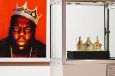 Notorious B.I.G.’s $6 plastic crown sells for $475,000 in auction - nypost.com - city Brooklyn