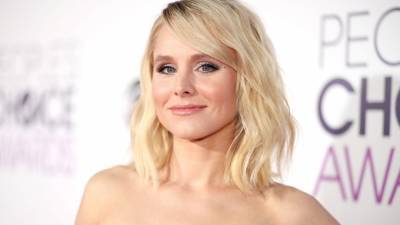 Kristen Bell Says She 'Walked In' on Daughters Drinking Non-Alcoholic Beer During Zoom Class - www.etonline.com