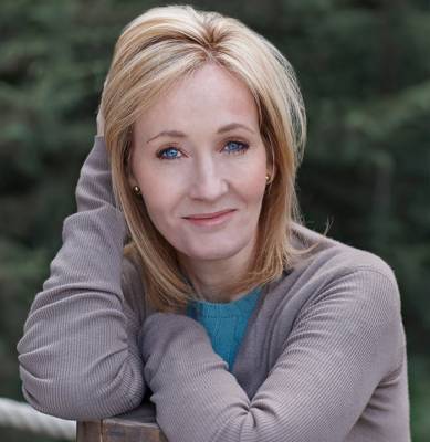 JK Rowling’s new book sparks anger over ‘transvestite serial killer’ - www.metroweekly.com - Britain