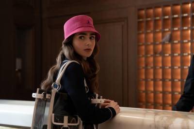 ‘Emily In Paris’ Trailer: Lily Collins Is A Fish Out Of Water In Netflix’s New Rom-Com Series - theplaylist.net - Paris