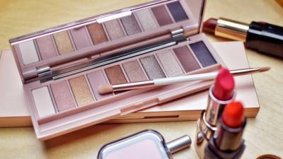 Ulta 21 Days of Beauty Sale 2020: 50% Off Kylie Cosmetics, MAC, Stila, St. Tropez and More - www.etonline.com