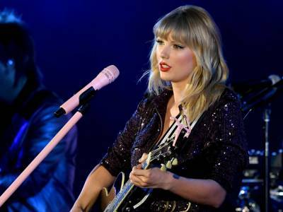 Man who stalked Taylor Swift sentenced to 30 months in prison - www.nme.com - Texas - city Austin - Tennessee