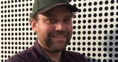 Mum of Frightened Rabbit's Scott Hutchison says he 'might still be alive' if better support was available - www.dailyrecord.co.uk