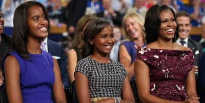Michelle Obama Never Wanted Malia And Sasha To 'Resent The Presidency' While Growing Up In The White House - www.elle.com - Chicago