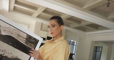 Kourtney Kardashian gives glimpse inside chic living of LA mansion - www.msn.com