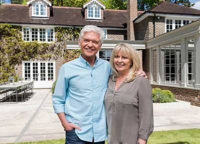 Philip Schofield is determined to have an ‘amicable’ divorce from his wife Stephanie - evoke.ie