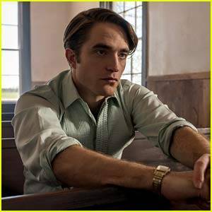 Robert Pattinson - Antonio Campos - Robert Pattinson's Accent in 'The Devil All The Time' Was Kept Secret from Everyone On Set Until Filming - justjared.com