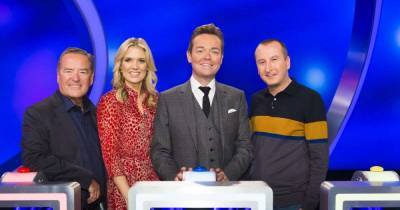 Coronation Street star Andy Whyment struggles on Celebrity Catchphrase in new clip - www.msn.com - Britain - county Hawkins