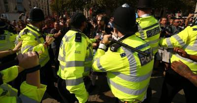 Trafalgar Square anti-lockdown protesters told to disperse or face arrest - www.dailyrecord.co.uk - Scotland