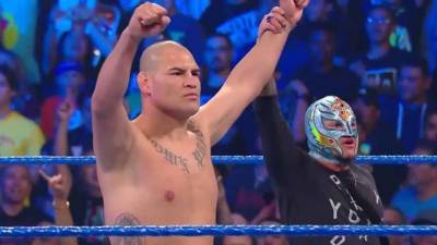 Friday Ratings: Fox’s WWE Friday Night SmackDown Continues Its Streak Of Victories - deadline.com - Samoa