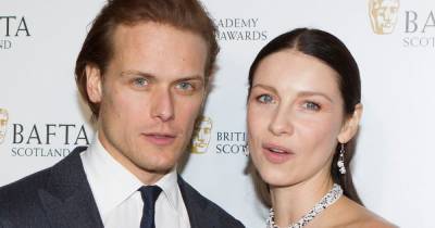 Outlander stars Sam Heughan and Catriona Balfe set to hold special 'Catch Up' show on Facebook - www.dailyrecord.co.uk
