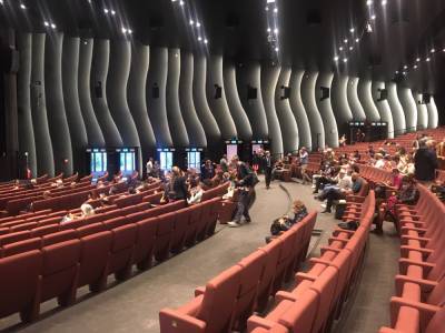 Venice Film Festival Day 1: First Covid-Era Fest Underway With Sparsely Populated Theaters & An Allegorical Film For The Covid Era - deadline.com - Greece