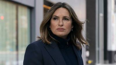 'Law & Order: SVU' to Deal 'With This Moment' While 'Organized Crime' Delayed Until 2021 - www.etonline.com