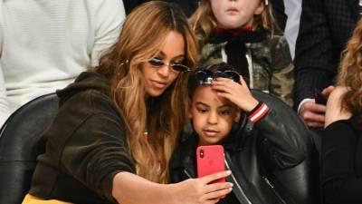 Blue Ivy Shuts Down Mom Beyoncé as She Tries to Tell a 'Corny Joke' - www.etonline.com