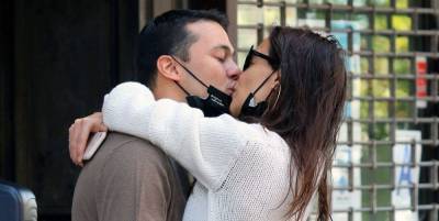 Katie Holmes and Emilio Vitolo Shared Some Serious PDA in Central Park - www.marieclaire.com - New York