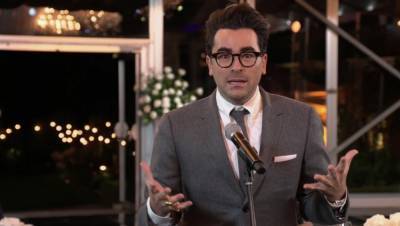 ‘Schitt’s Creek’s Dan Levy Wins Emmy For Outstanding Supporting Actor, Praises Co-Stars: “This Is Completely Overwhelming” - deadline.com
