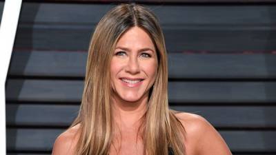 Jennifer Aniston gets help from her Friends with surprise Emmys reunion - www.breakingnews.ie