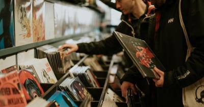 Vinyl sales increase year on year in the UK despite pandemic - www.officialcharts.com - Britain