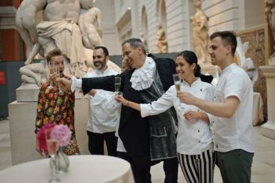 ‘Ottolenghi and the Cakes of Versailles’ Film Review: Dessert’s the Main Course in Opulent Food Documentary - thewrap.com