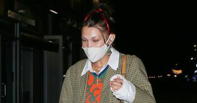 Bella Hadid Grabs Dinner with Friends in NYC - www.justjared.com - New York