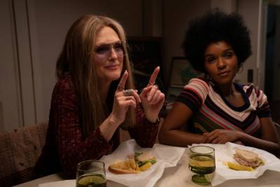 ‘The Glorias’ Trailer: Julie Taymor’s Gloria Steinem Biopic Stars Julianne Moore & Alicia Vikander - theplaylist.net - USA