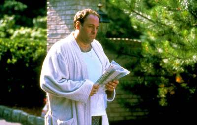 ‘The Sopranos’ cast once pranked James Gandolfini with a fart machine - www.nme.com