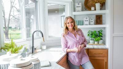 ‘Bargain Mansions’: HGTV Orders Six Additional Episodes For Third Season Of Tamara Day Home Renovation Series - deadline.com - Kansas City