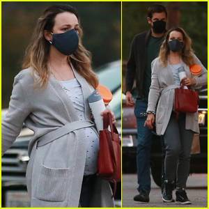 Rachel McAdams Puts Her Baby Bump on Display During Lunch Date with Jamie Linden - www.justjared.com - Los Angeles
