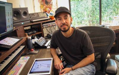 Watch Mike Shinoda unbox Linkin Park’s ‘Hybrid Theory’ 20th anniversary box set - www.nme.com - county Chester - city Bennington, county Chester