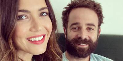 Mandy Moore Is Pregnant and Expecting Her First Child With Husband Taylor Goldsmith - www.cosmopolitan.com - Taylor