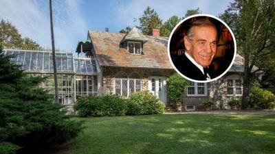 Late Newsman Morley Safer’s Connecticut Home Comes to Market - variety.com - USA - county Chester - state Connecticut