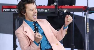 VIDEO: Harry Styles films on the streets of Italy and fans think he's shooting the 'Golden' MV - www.pinkvilla.com - Italy