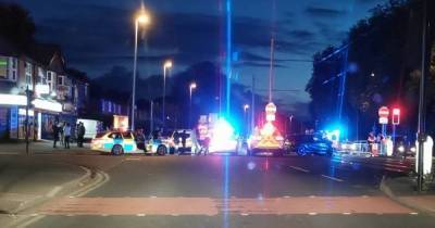 Driver runs away from scene of crash, leaving badly-hurt passenger behind in car - which police believe was stolen - www.manchestereveningnews.co.uk